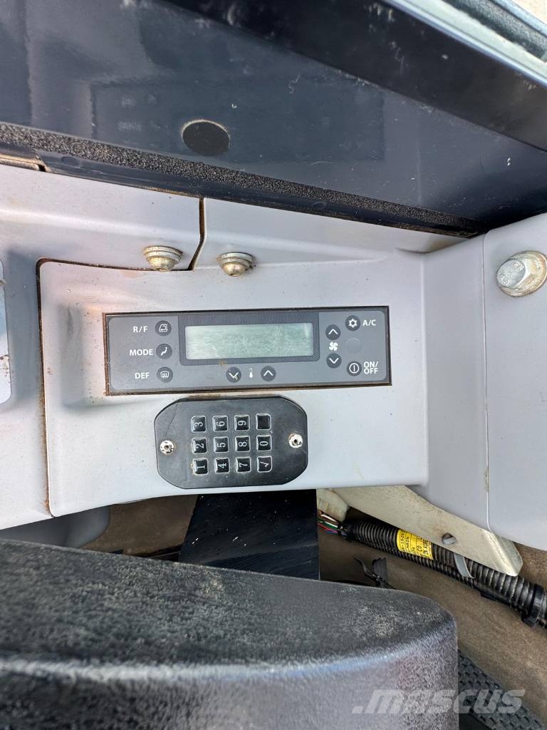 Hitachi ZX 33 U-6 Minigraafmachines < 7t