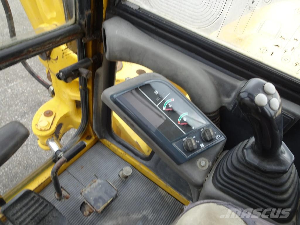 Komatsu PC110R 소형 굴삭기 7톤 미만