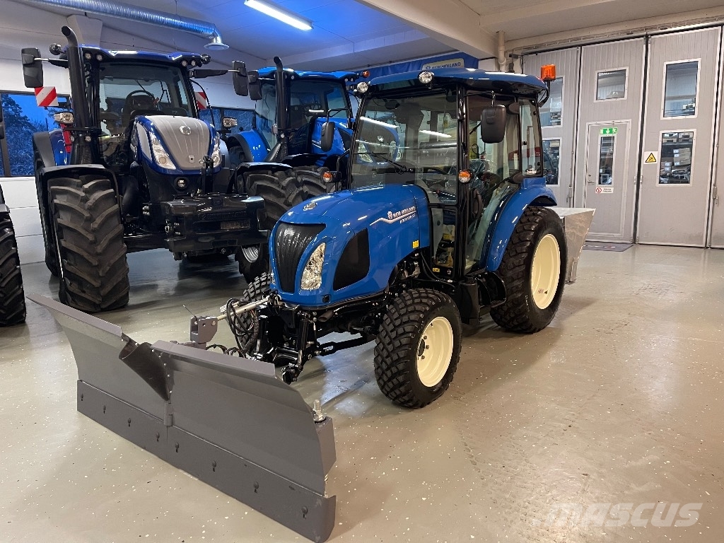 New Holland Boomer 55 ny med v-plog & sandspridare 트랙터