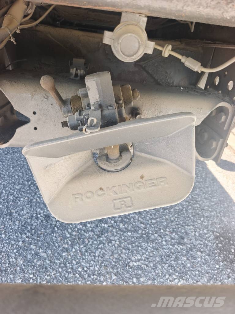 DAF PK44002 Camiones de caja de lona