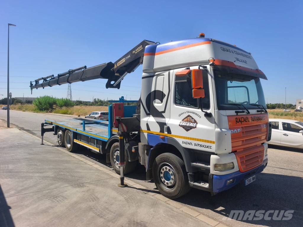 DAF PK44002 Camiones de caja de lona
