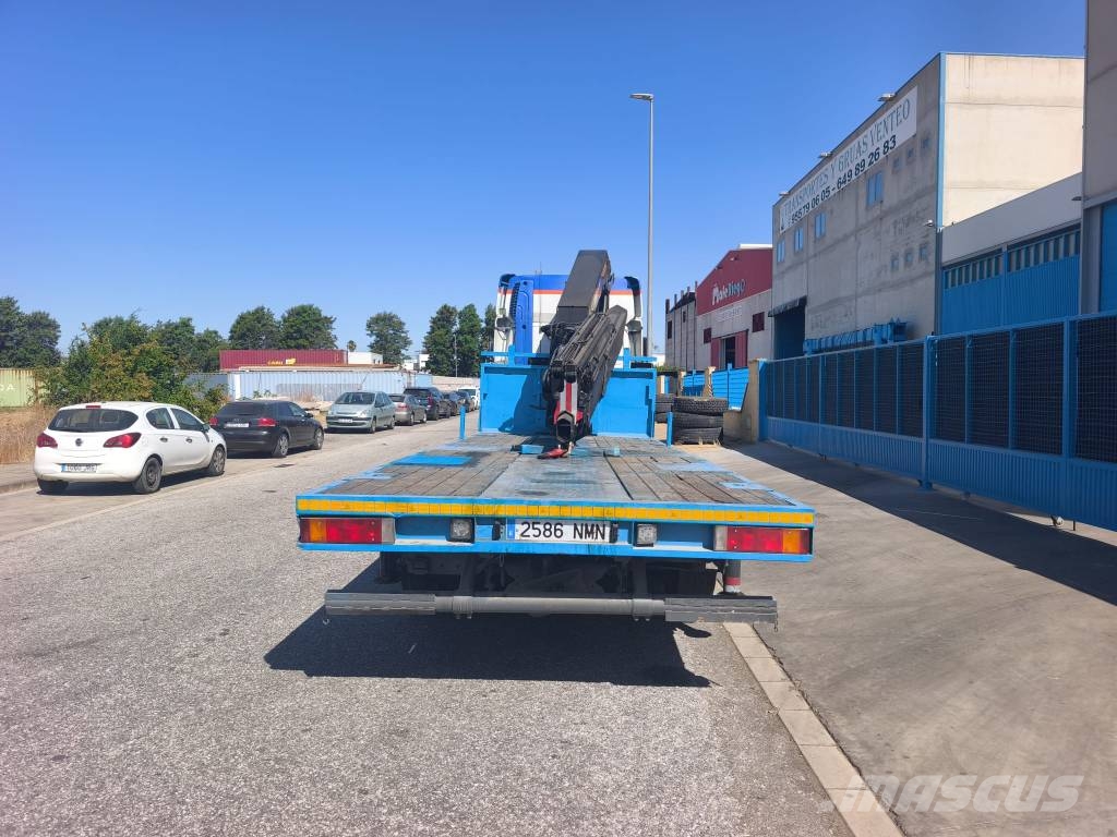 DAF PK44002 Camiones de caja de lona