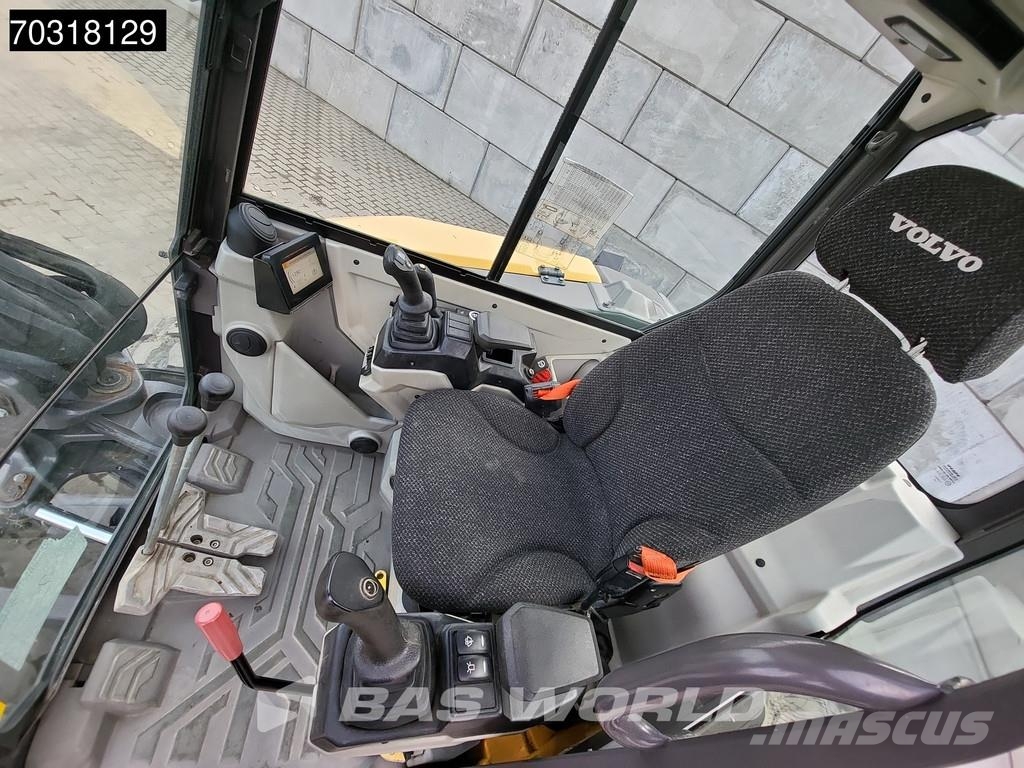 Volvo ECR50 F A/C - 3 Buckets Miniescavatori