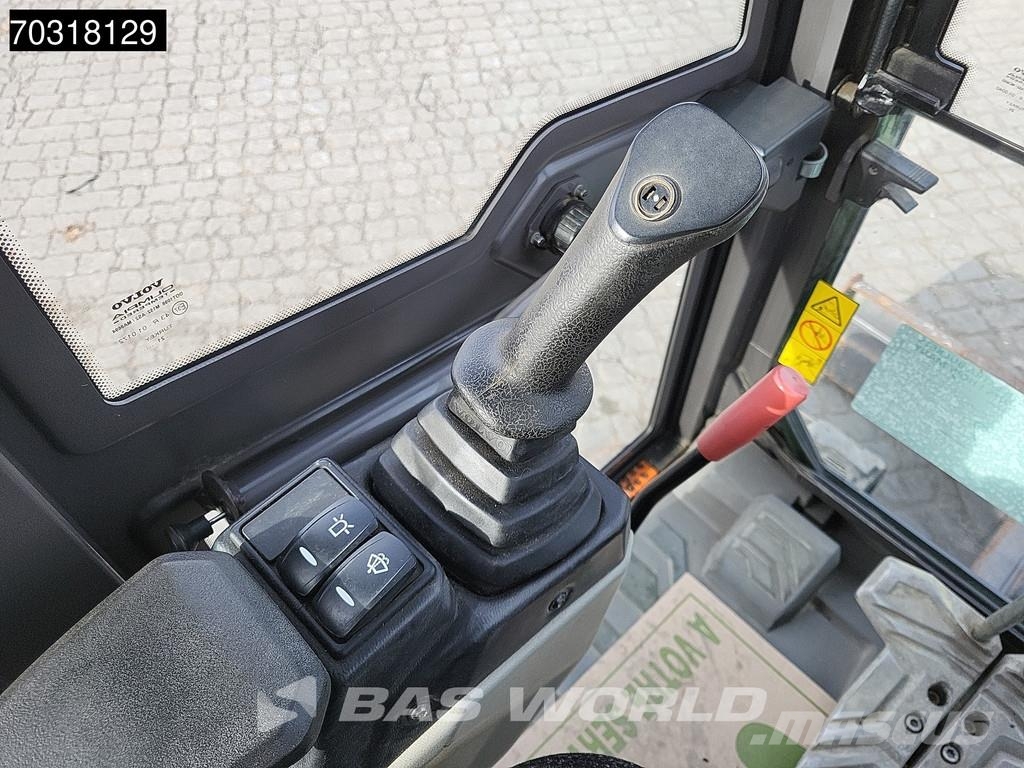 Volvo ECR50 F A/C - 3 Buckets Mini ekskavatörler, 7 tona dek