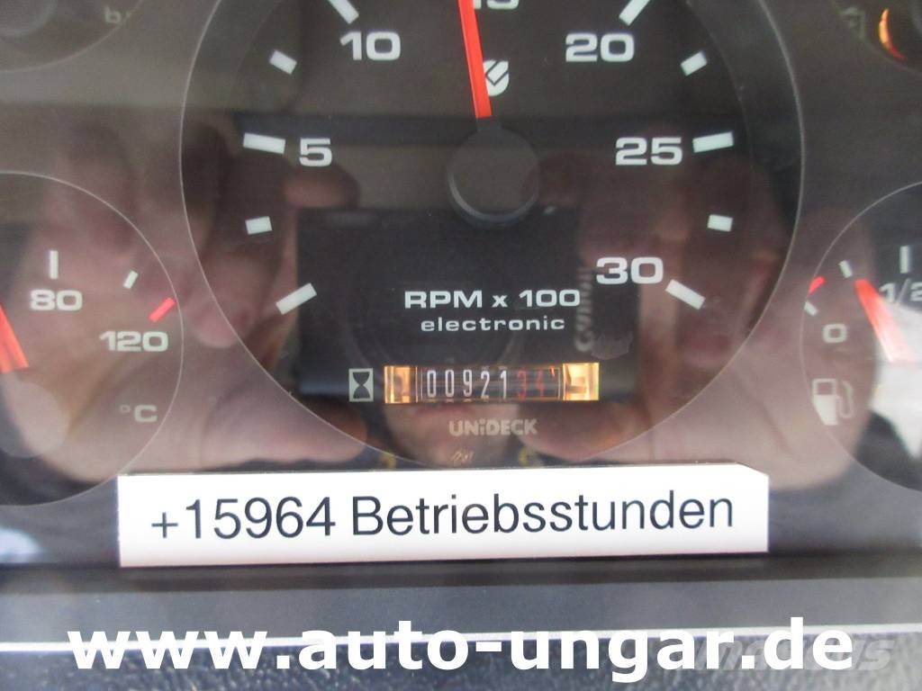 Ravo 580 Euro 5 2-Besen 50km/h Kehrmaschine Straßenrein Lakaisukoneet