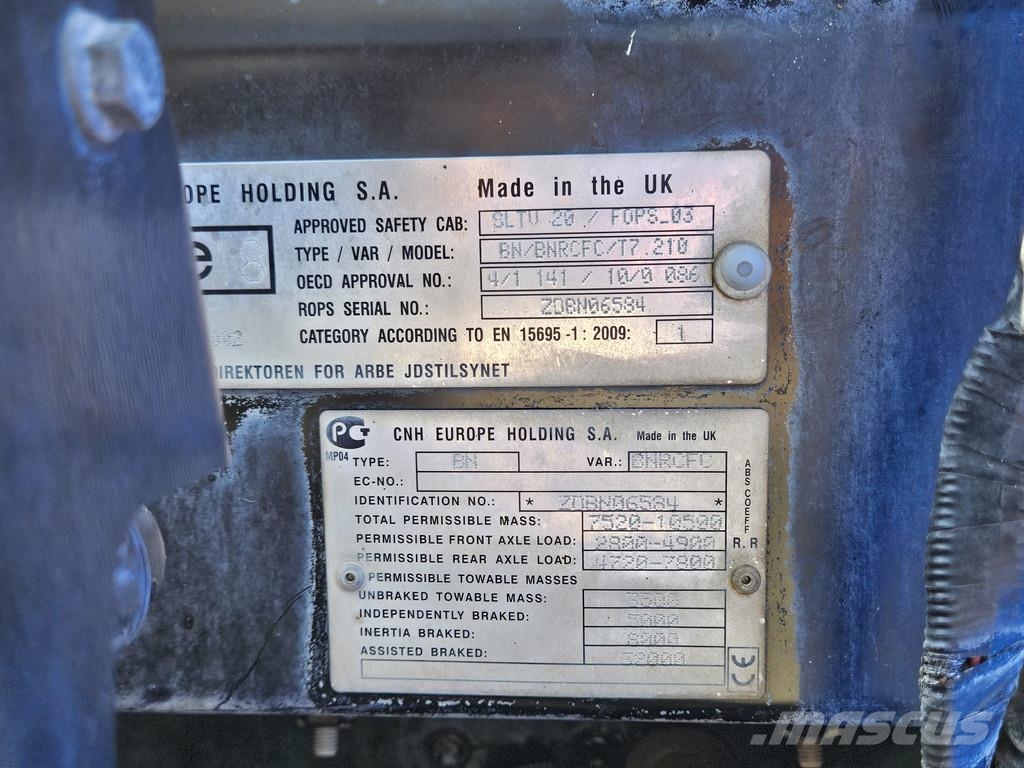 New Holland T7.210 Power command Trekkers