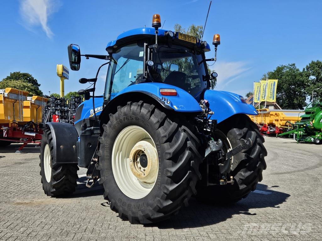 New Holland T7.210 Power command Trekkers