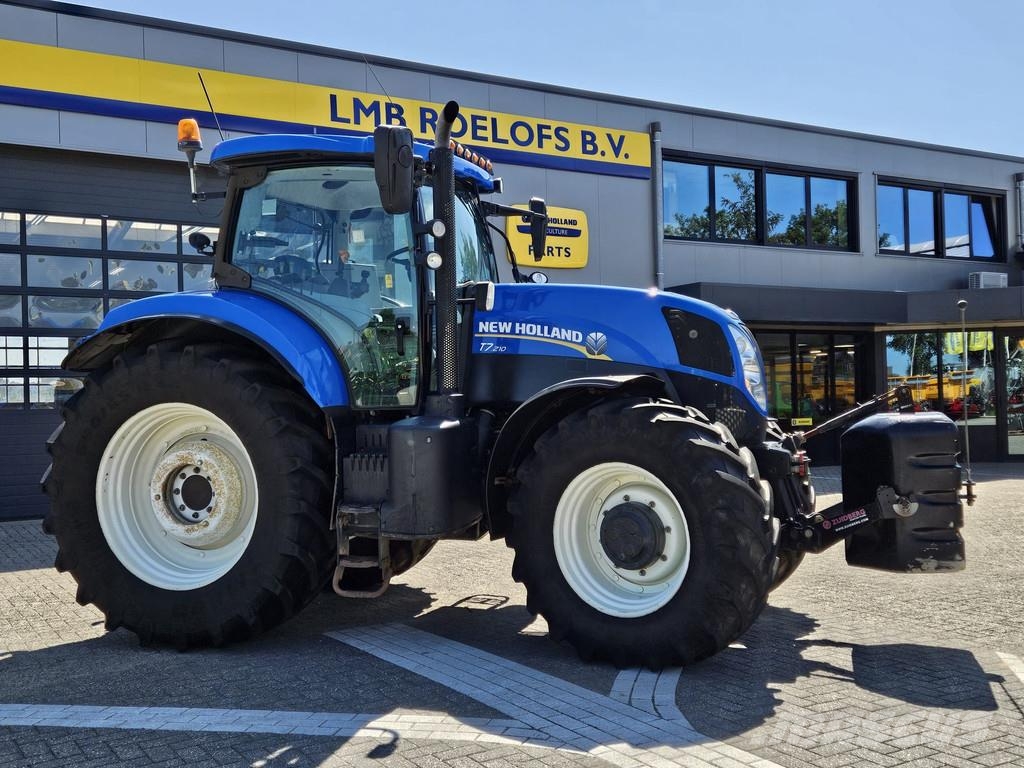 New Holland T7.210 Power command Trekkers