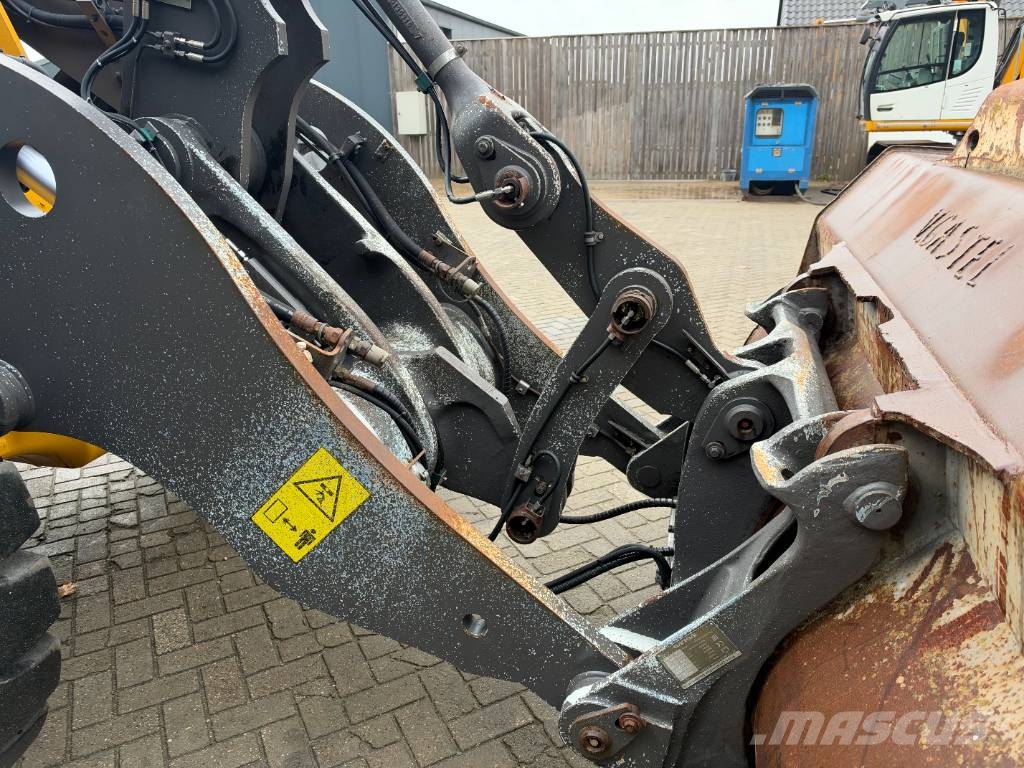 Volvo L 90 H Kolesni nakladalci