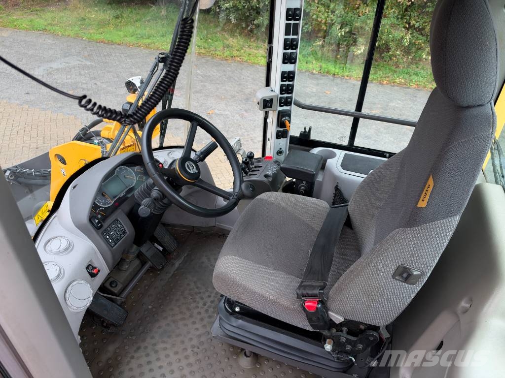 Volvo L 90 H Kolesni nakladalci