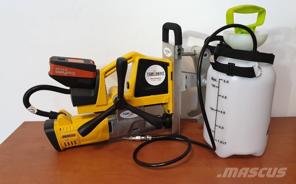  Rail baterry drill ACCU1500 عربات صيانة خطوط السكك الحديدية