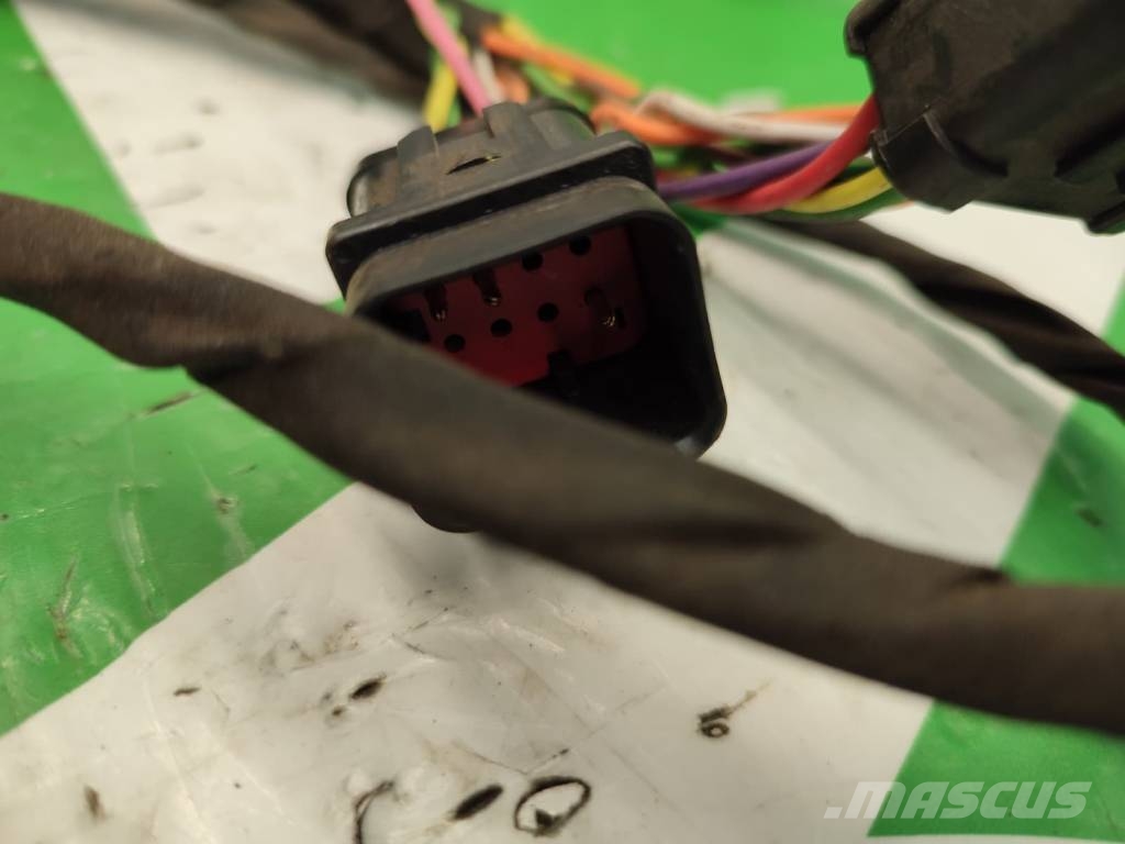 CAT 450-7571 Caterpillar 950M Plug Connector Wire Harn Sähkö ja elektroniikka
