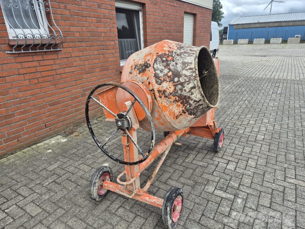 Belle Premier 200XT Mischmühle mit DIESELMOTOR Betong-/bruksblandare