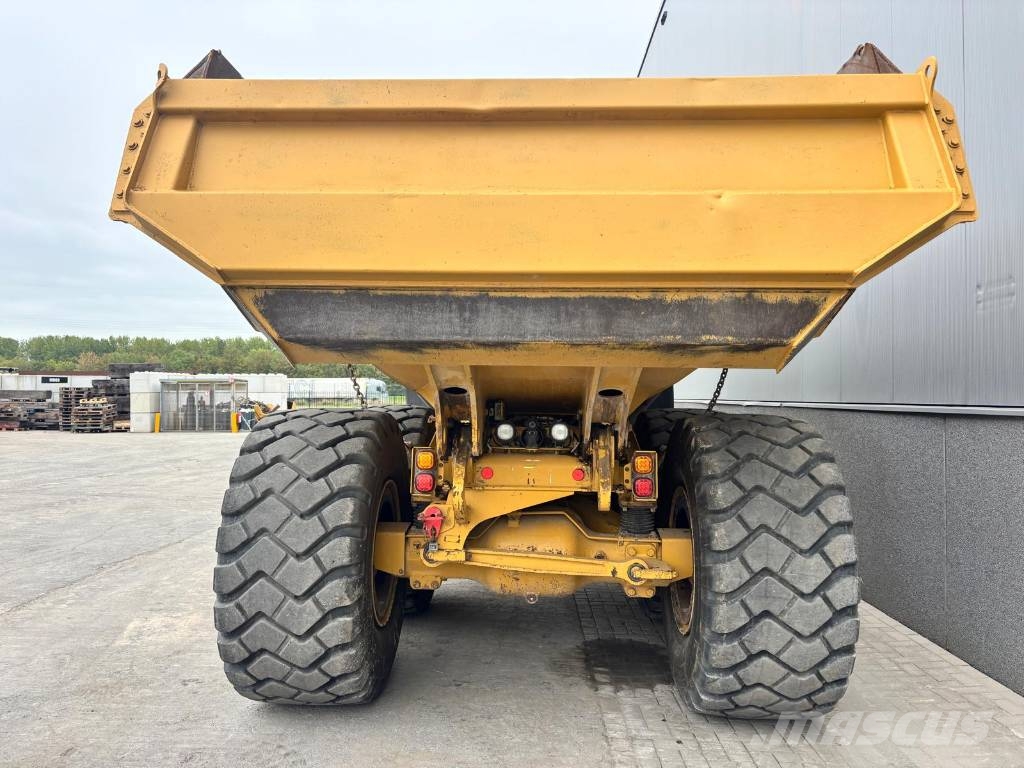 CAT 730 C (CE) 연결식 홀러