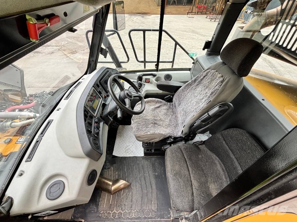 CAT 730 C (CE) 연결식 홀러
