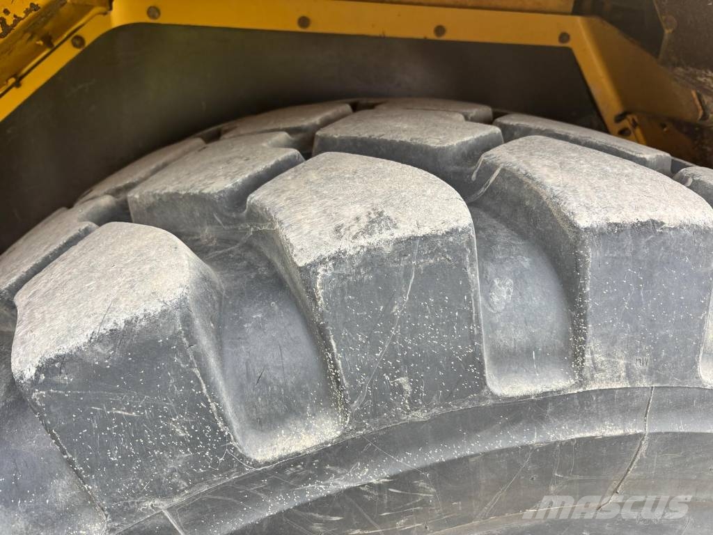 CAT 730 C (CE) 연결식 홀러
