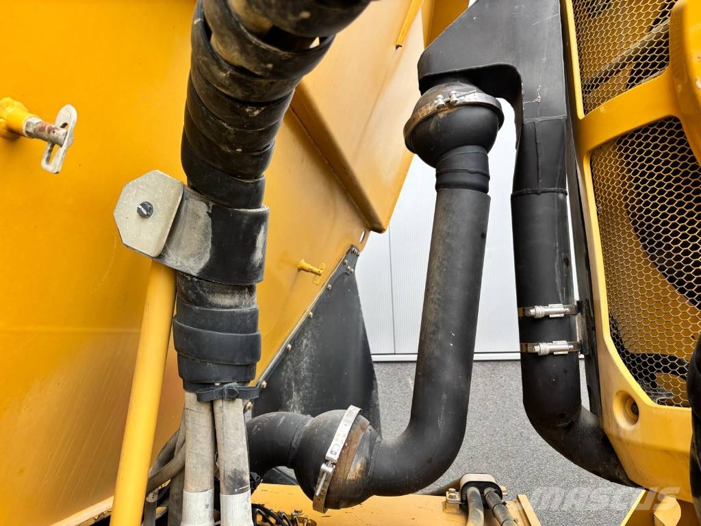 CAT 730 C (CE) 연결식 홀러