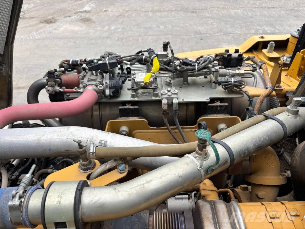 CAT 730 C (CE) 연결식 홀러