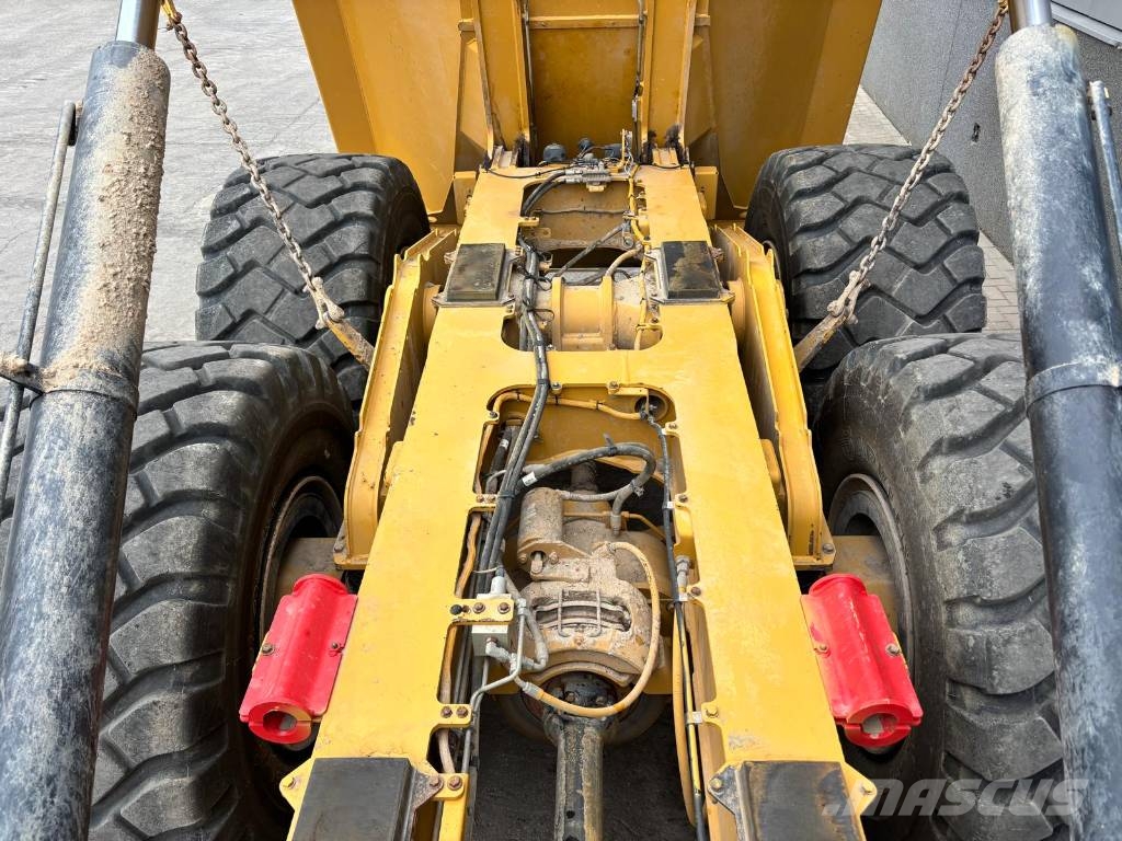 CAT 730 C (CE) 연결식 홀러