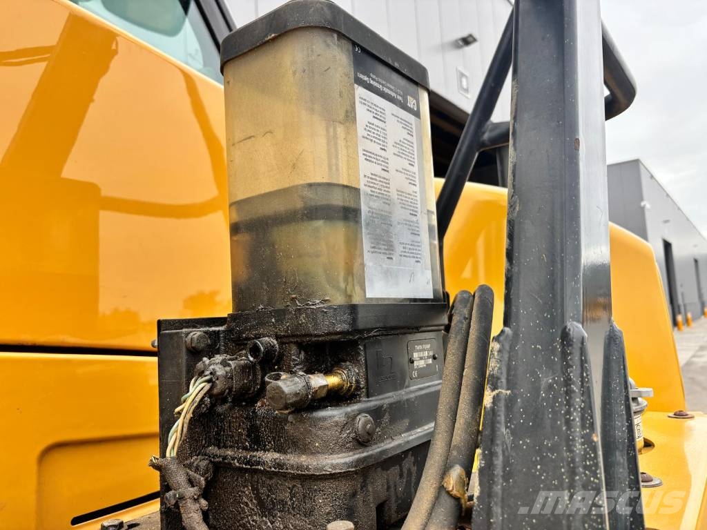 CAT 730 C (CE) 연결식 홀러