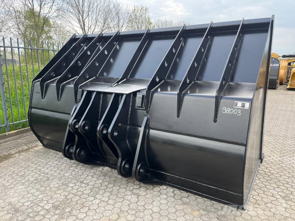 CAT 980 M heavy duty volume bucket Buckets