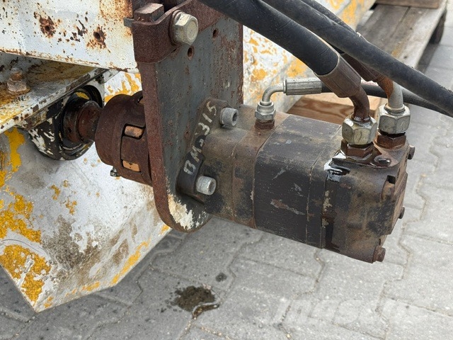 Parker Eriez USED HYDRAULIC MAGNETI CRUSCHER 60 TON Mobilie drupinātāji