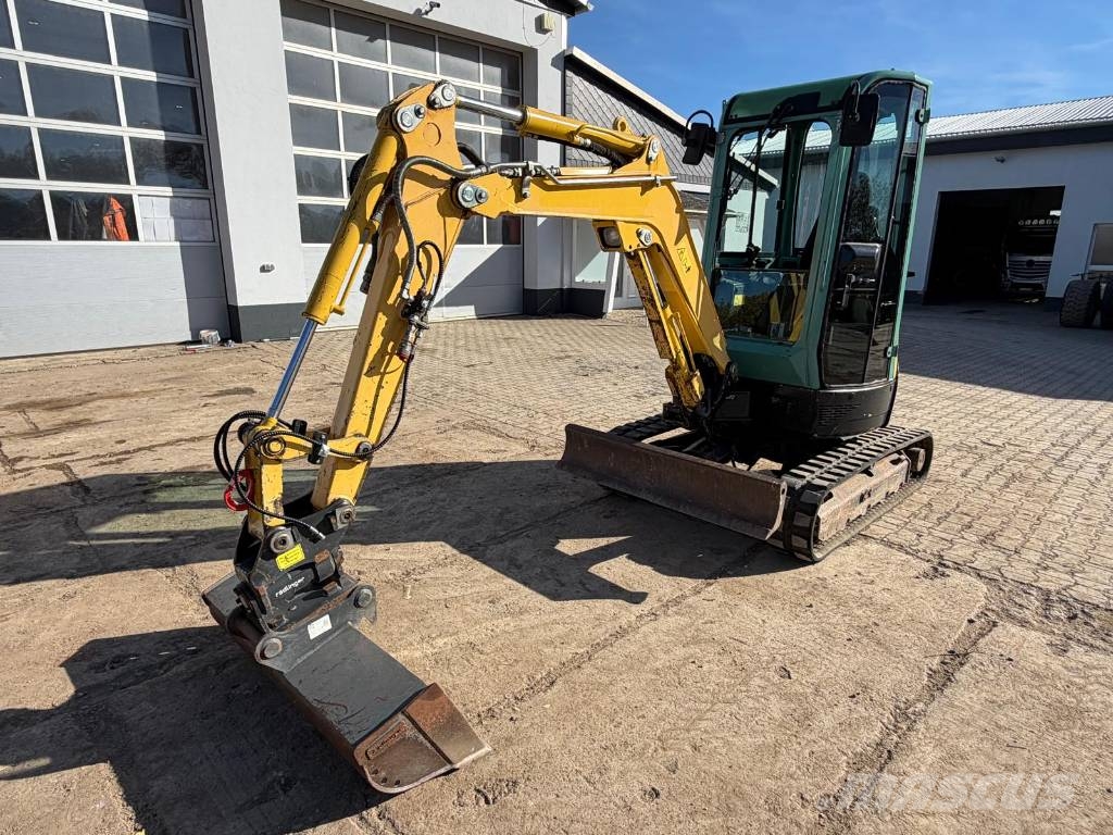Yanmar Vio 25-4 inkl. Powertilt Mini bagri <7t