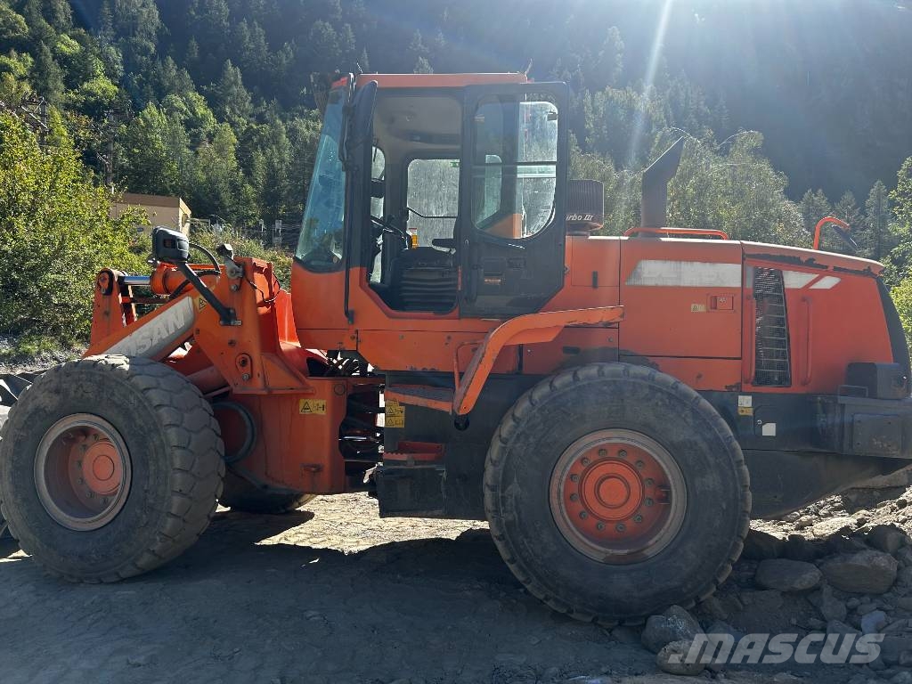 Doosan DL250 Chargeuse sur pneus