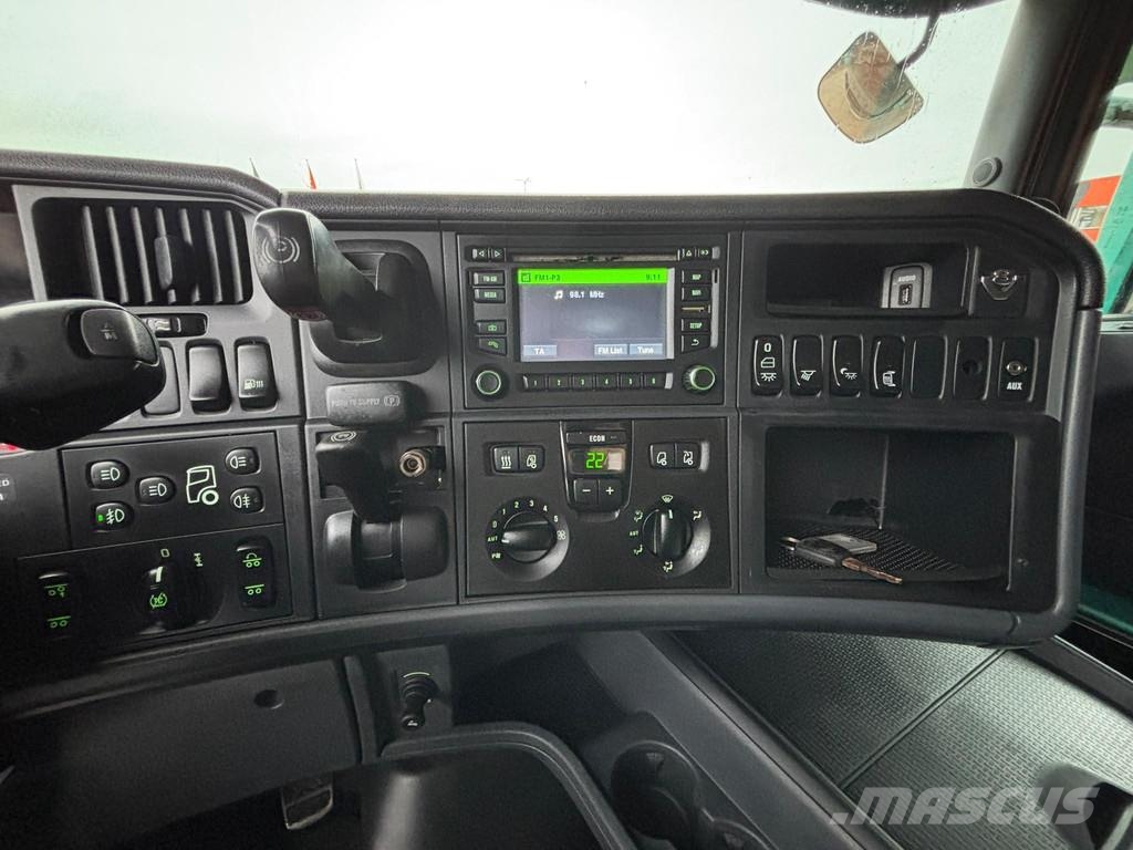 Scania R 520 6x2 RETARDER / DOUBLE BOGIE Vilcēji