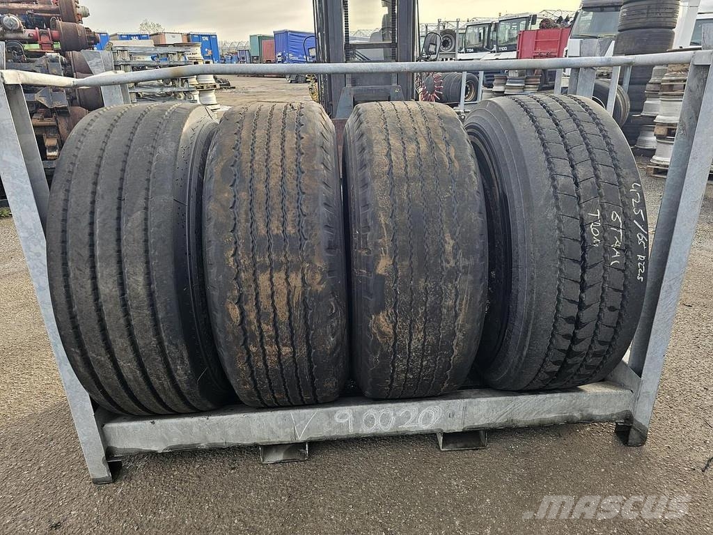 Bridgestone TRAILER BAND |425/65 R 22.5 | 12-12-6-3 MM PROFIEL Ostale kargo komponente