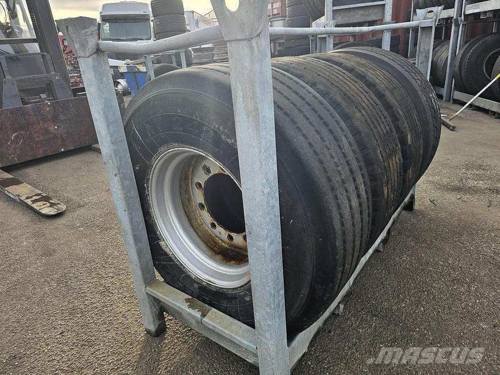 Bridgestone TRAILER BAND |425/65 R 22.5 | 12-12-6-3 MM PROFIEL Ostale kargo komponente