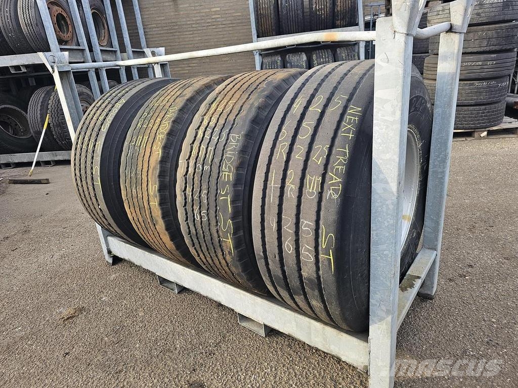 Bridgestone TRAILER BAND |425/65 R 22.5 | 12-12-6-3 MM PROFIEL Ostale kargo komponente