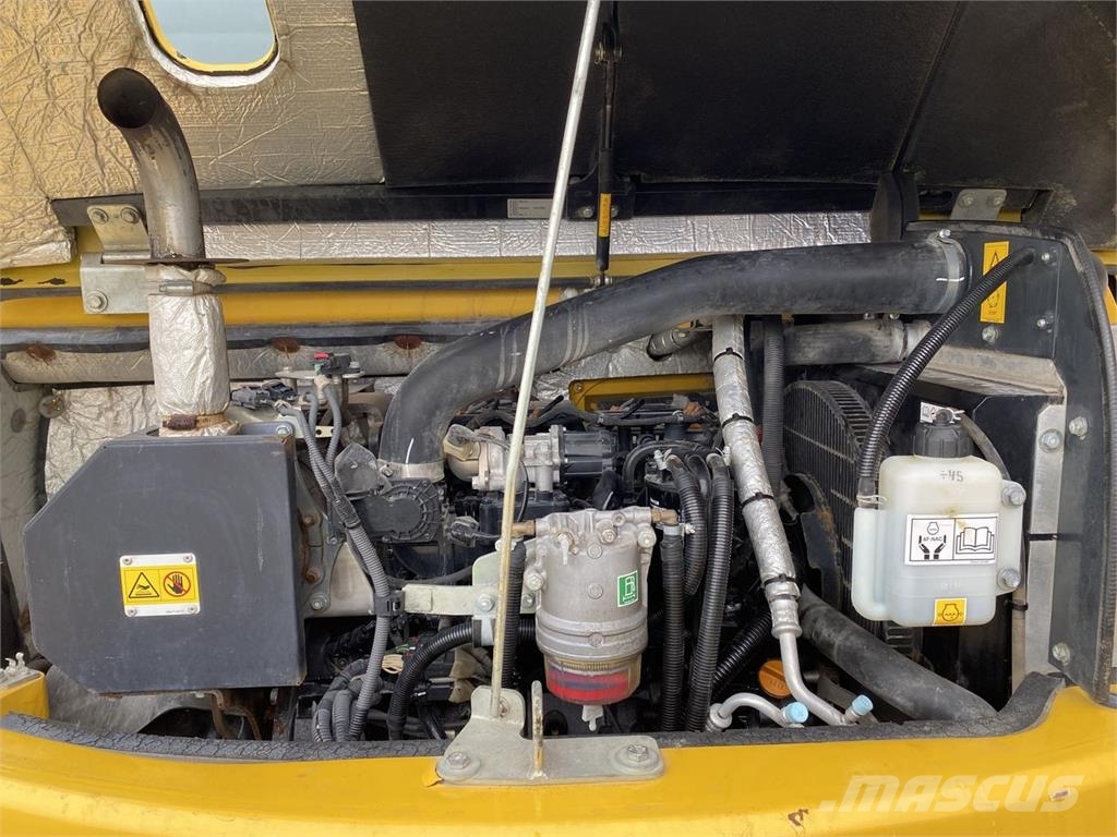 Komatsu PC80MR-5 Excavadoras de ruedas
