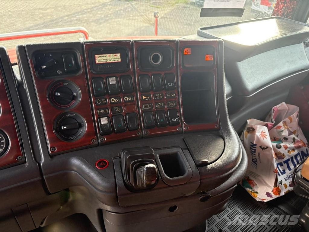 Scania T 124 LA 4X2 NA400 + manual + euro 2 + 4.70m wheel Τράκτορες