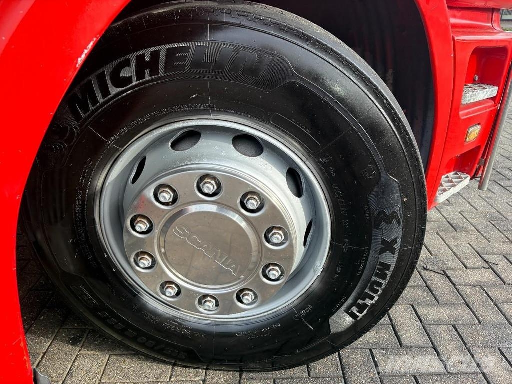 Scania T 124 LA 4X2 NA400 + manual + euro 2 + 4.70m wheel Τράκτορες