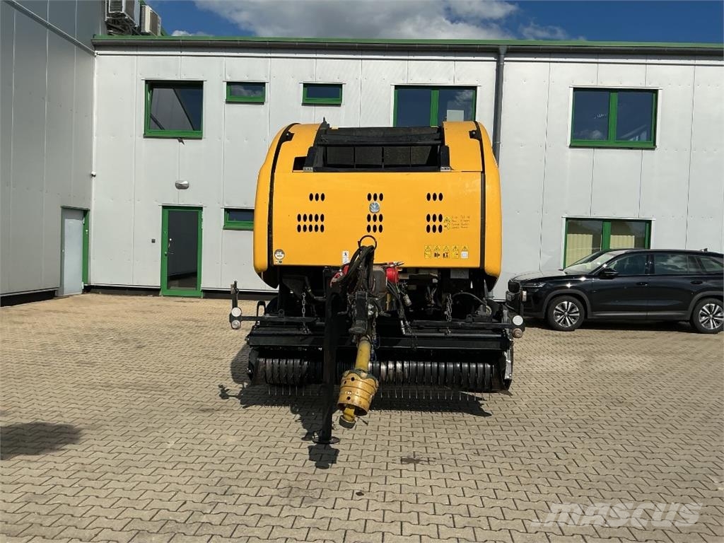 New Holland Roll Belt 180 Cropcutter Ronde-balenpersen