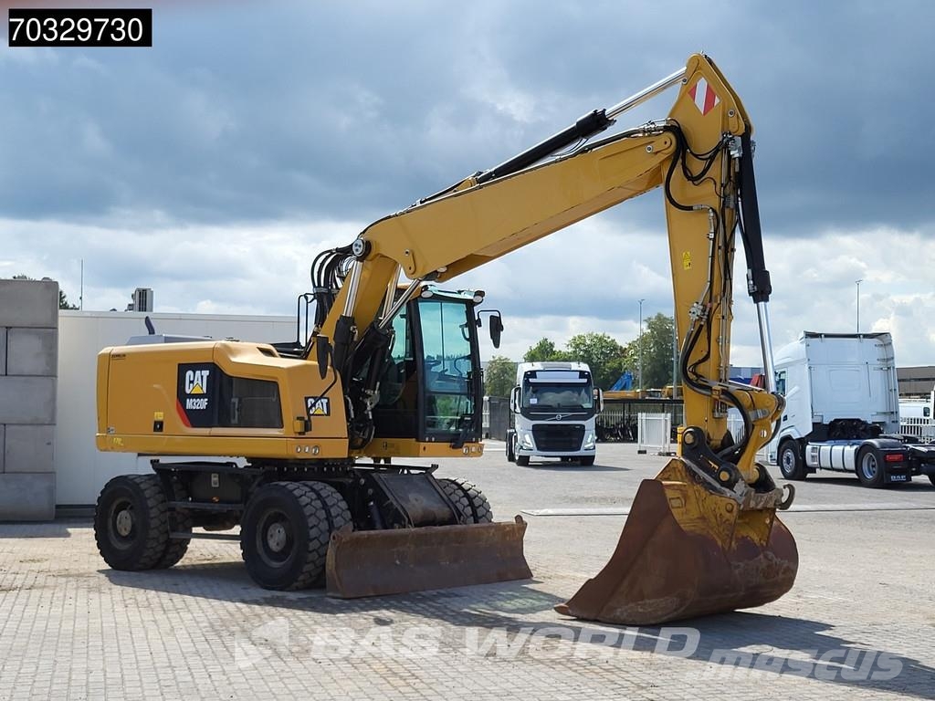 CAT M320 F Escavatori gommati