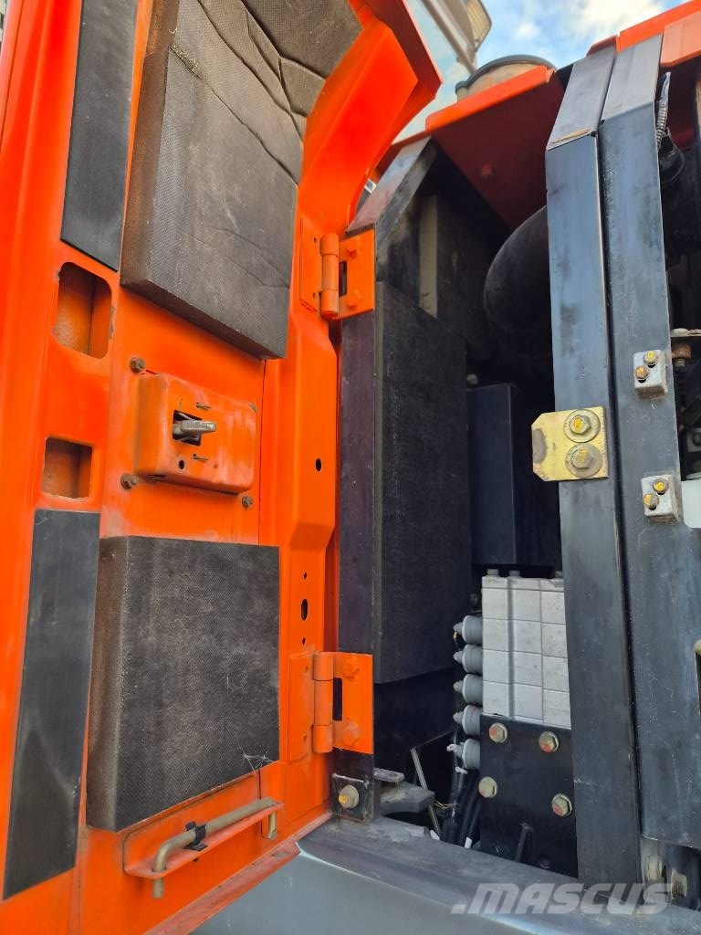 Hitachi ZX 170 W-3 Wheeled excavators