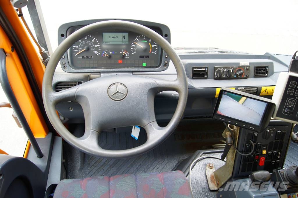 Unimog UNIMOG U400 /TÜV/Hydrostat/VarioPilot/4m³ Streuer Nosiče nářadí