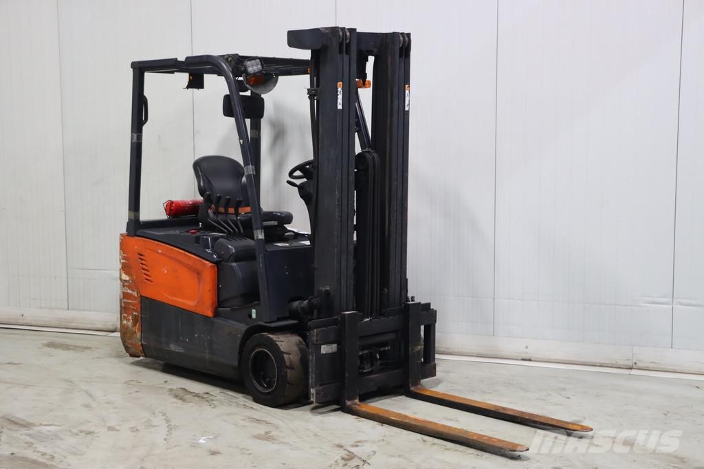 Doosan B20T-7 전동 지게차