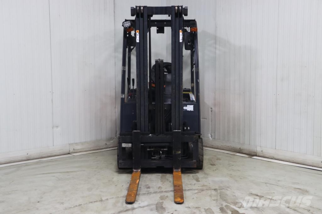 Doosan B20T-7 전동 지게차