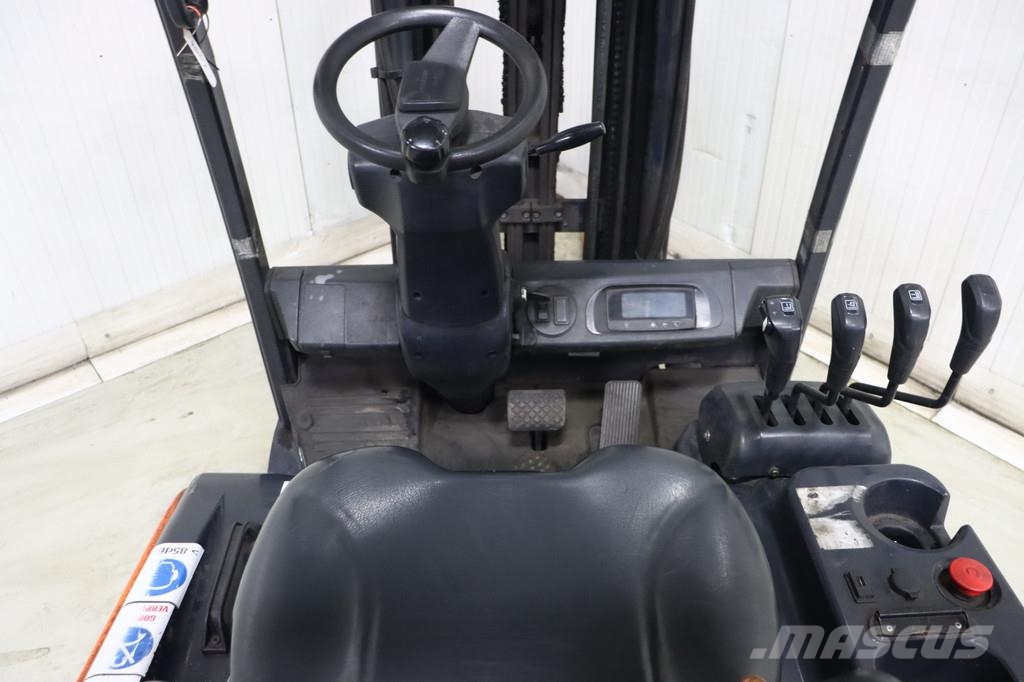 Doosan B20T-7 전동 지게차