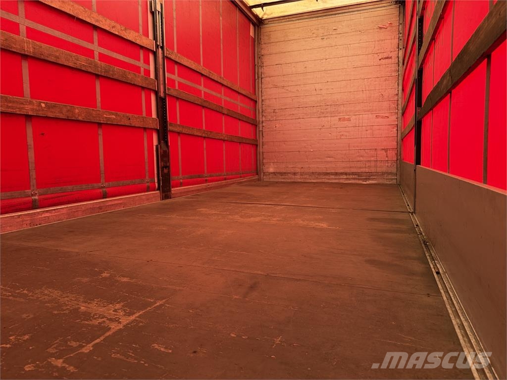 MAN TGL VIN 276 644 Camión con caja abierta