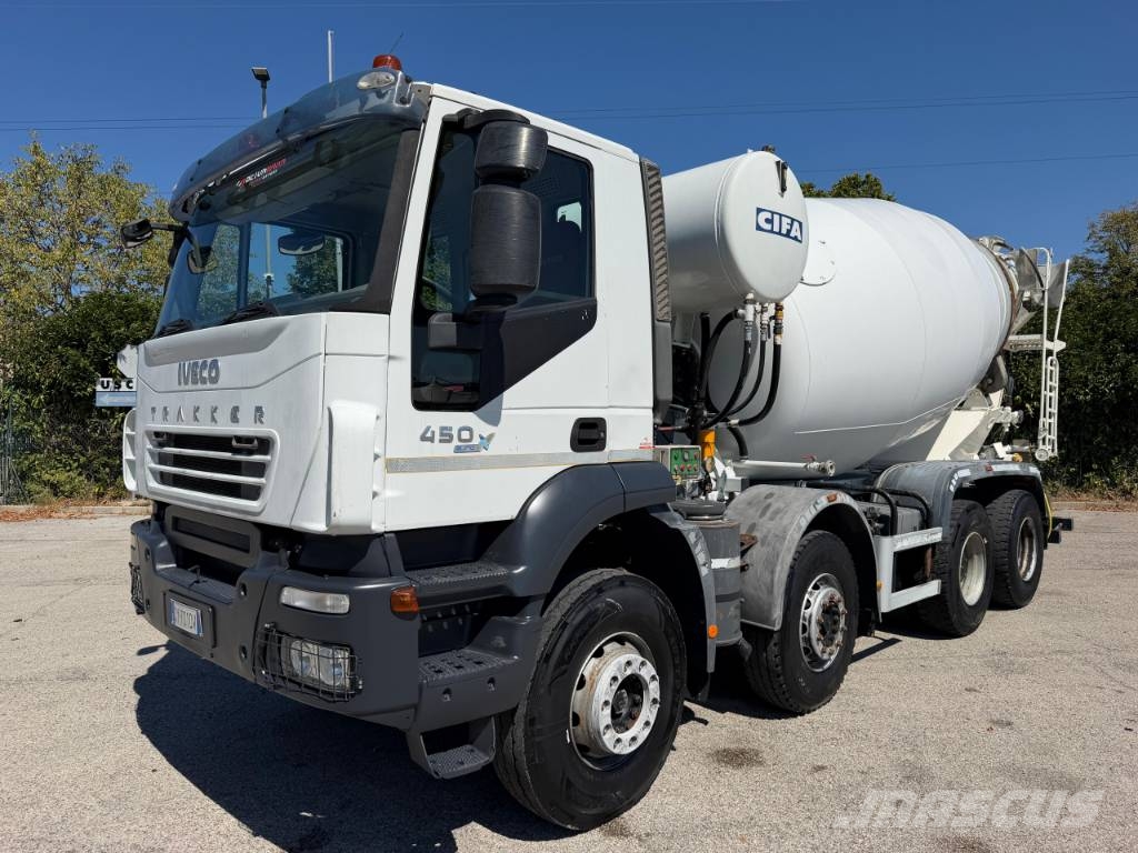 Iveco Trakker 450 Betonmixers en pompen