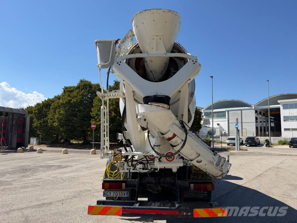 Iveco Trakker 450 Betonmixers en pompen