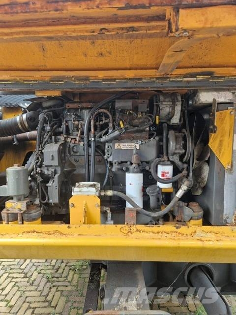 Sennebogen 613R Tracked cranes