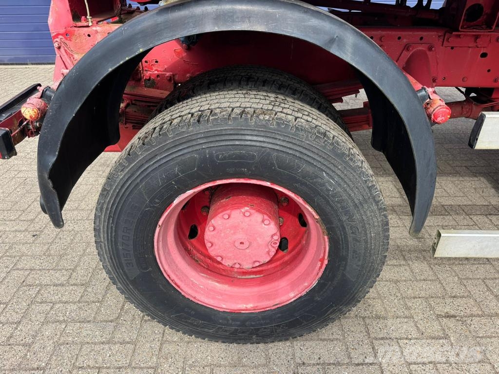 MAN F8 **19.280-4x4-GERMAN TRUCK** شاحنات مسطحة/مفصلية الجوانب