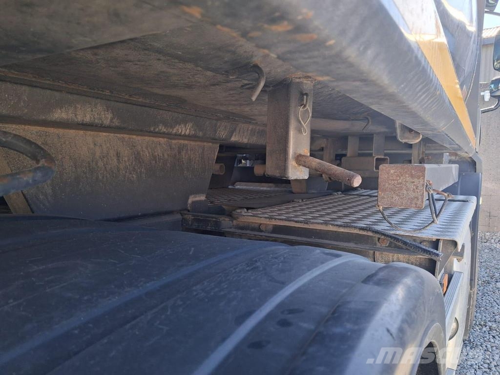 DAF CF 440 FAT Camiones bañeras basculantes o volquetes
