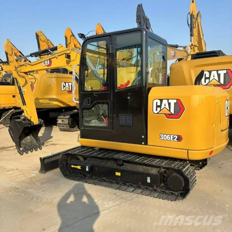 CAT 306 E Paletli ekskavatörler