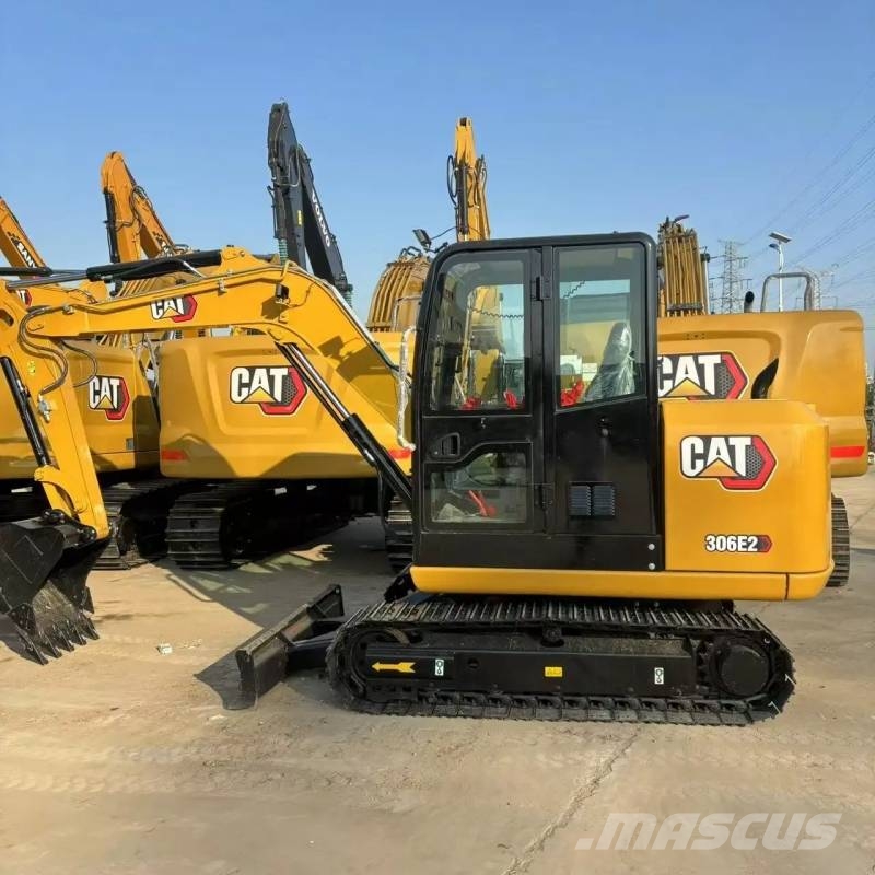 CAT 306 E Paletli ekskavatörler